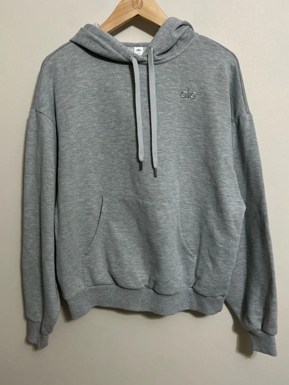 ⭐️Alo Yoga Sweatshirt Accolade⭐️